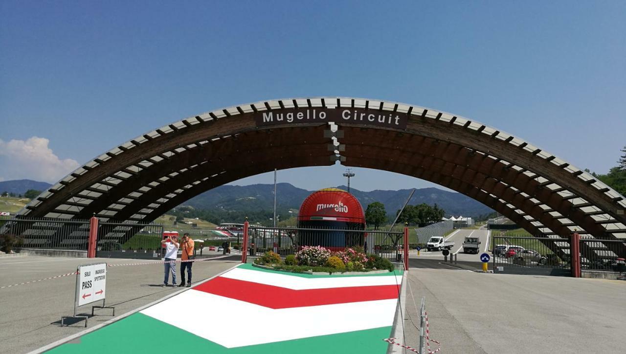 Ferienwohnung Attico A Barberino Di Mugello Exterior foto