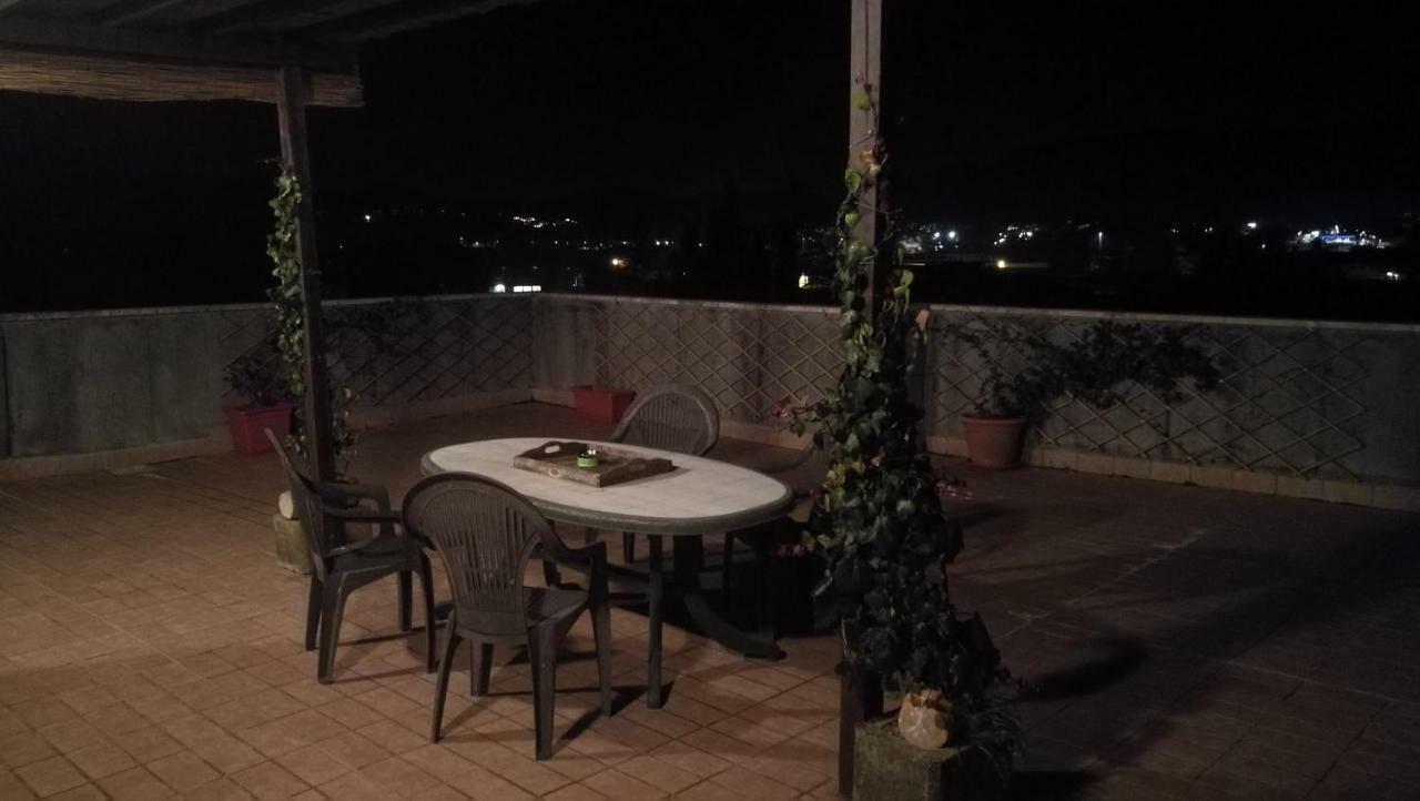 Ferienwohnung Attico A Barberino Di Mugello Exterior foto